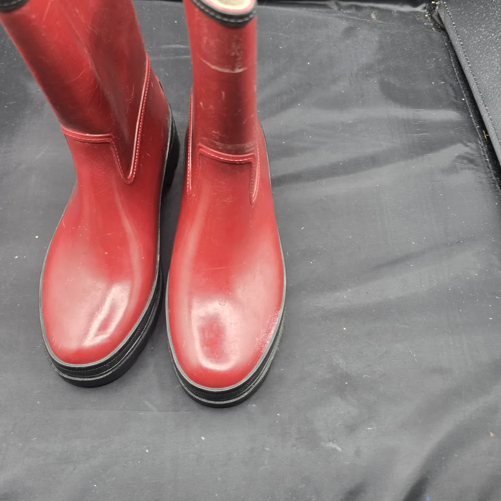 Liz Claiborne Red Winter &‎ Rain Boots